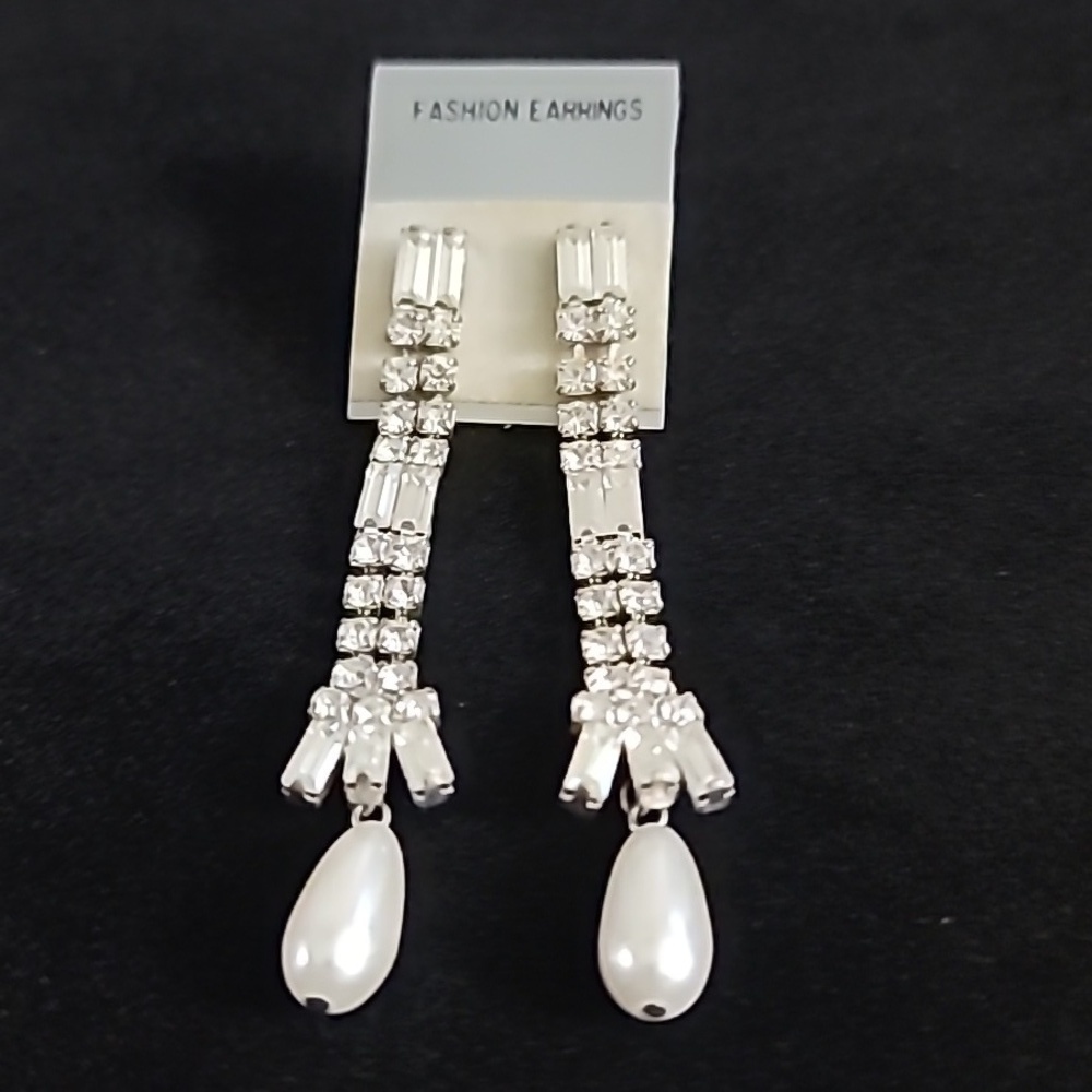 Fashion‎ Dangle Earrings